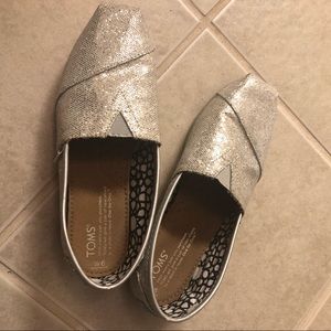 TOMS Silver Sparkles - Like New